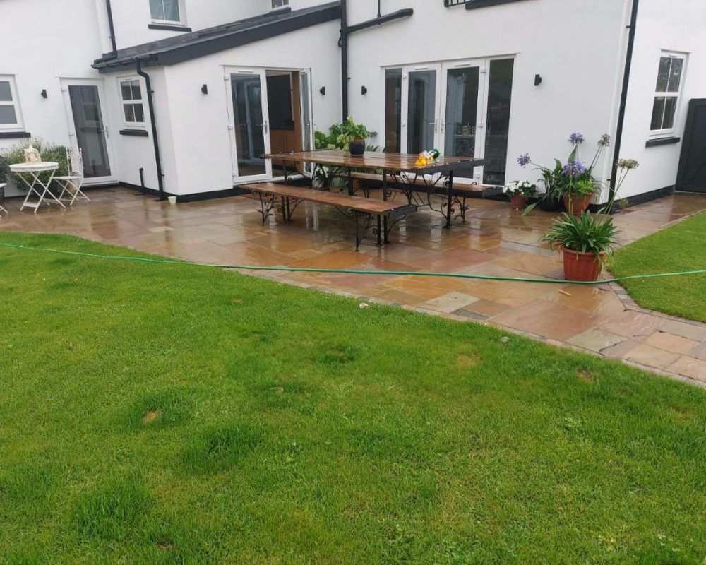 JT Contractors & Sons - Raj Green Riven Edge